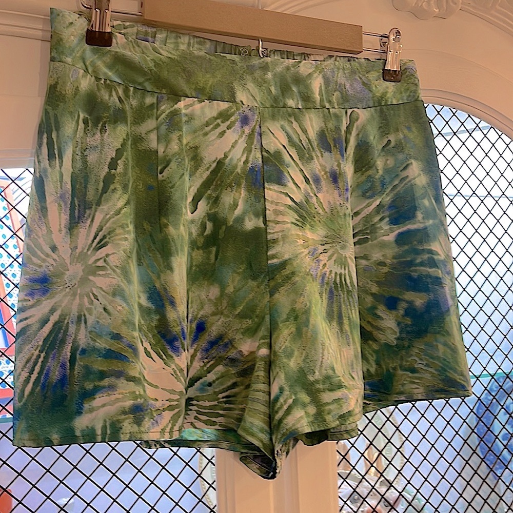 LUXXEL shorts flow satin